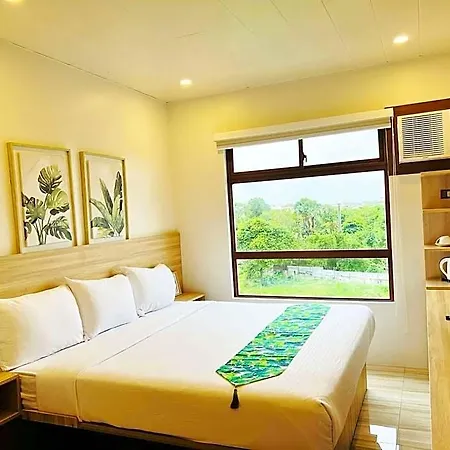 Summer Mactan Hotel