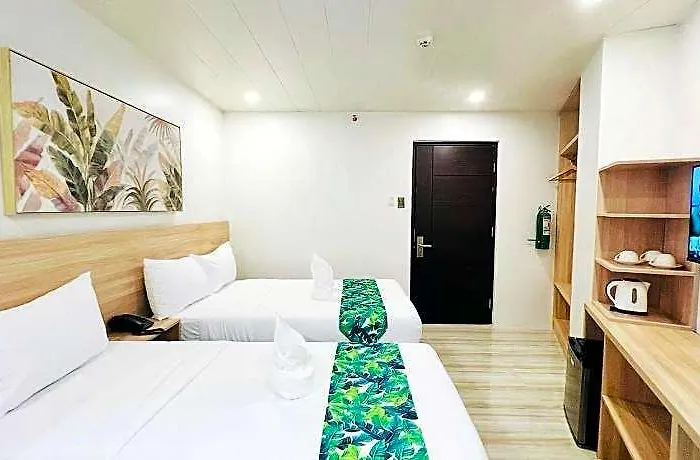 Hotel Summer Mactan 3*